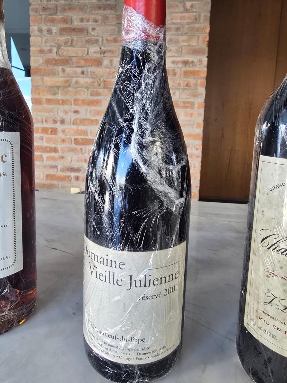 Domaine Vieille Juienne Chateauneuf du Pape Reservé 2001