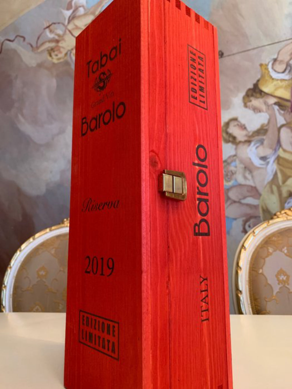 BAROLO RISERVA MAGNUM CX. VERMELHA TABAI, 2019