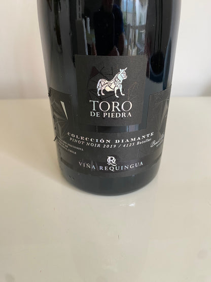 Toro de Piedra Colección Diamante Pinot Noir 2019