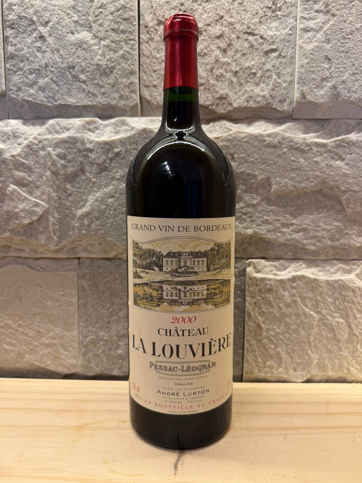 Chateau La Louviere 2000 Magnum 1.5L