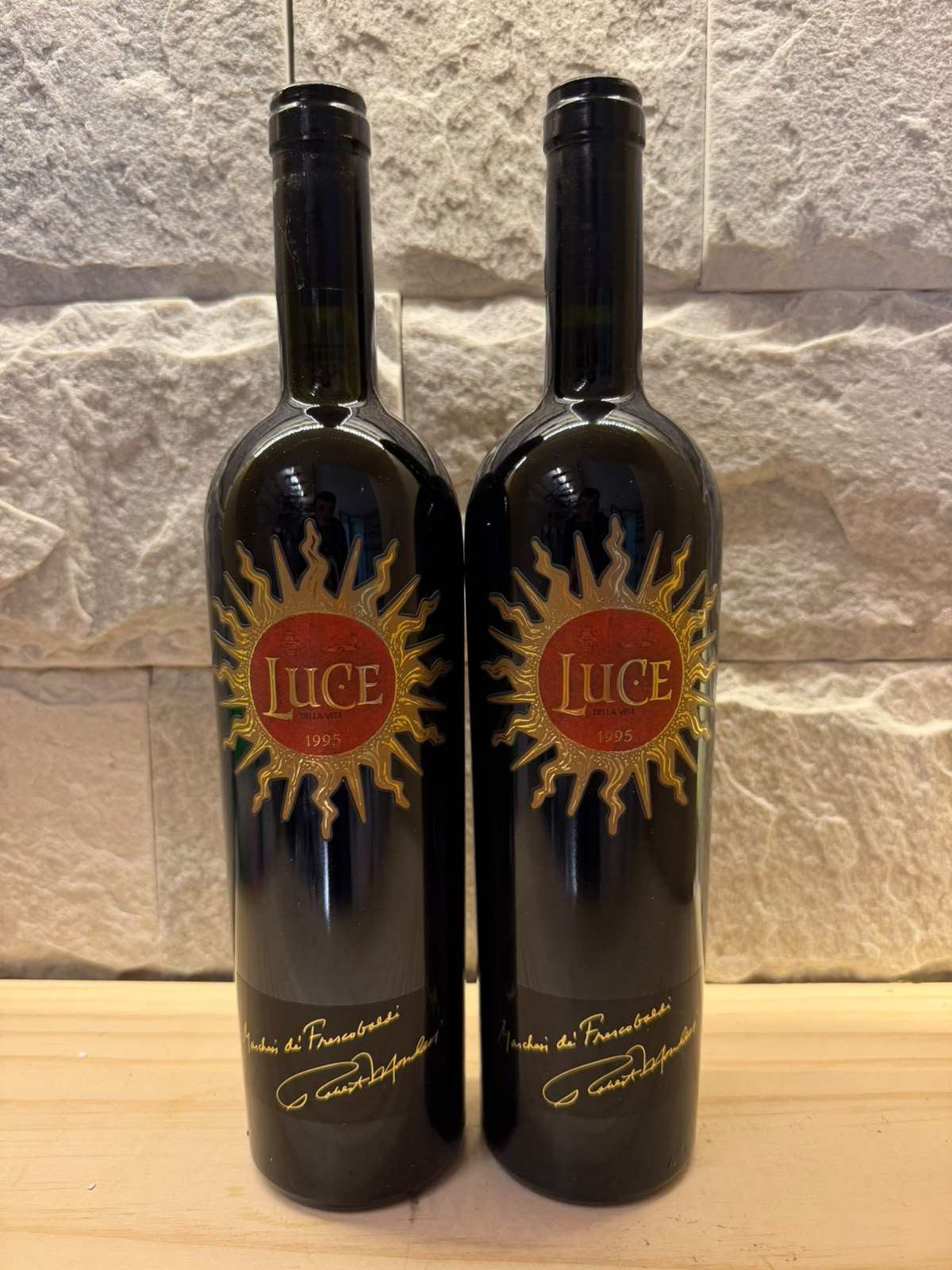 Luce 1995