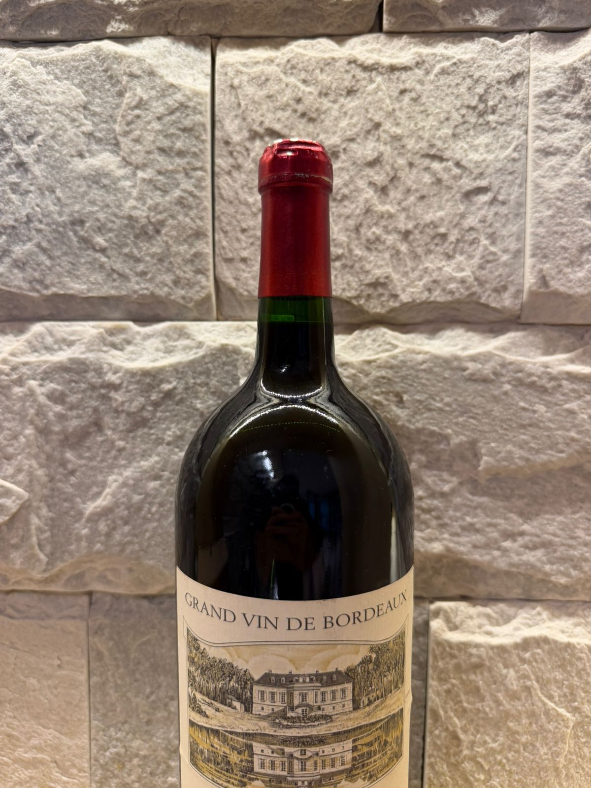 Chateau La Louviere 2000 Magnum 1.5L
