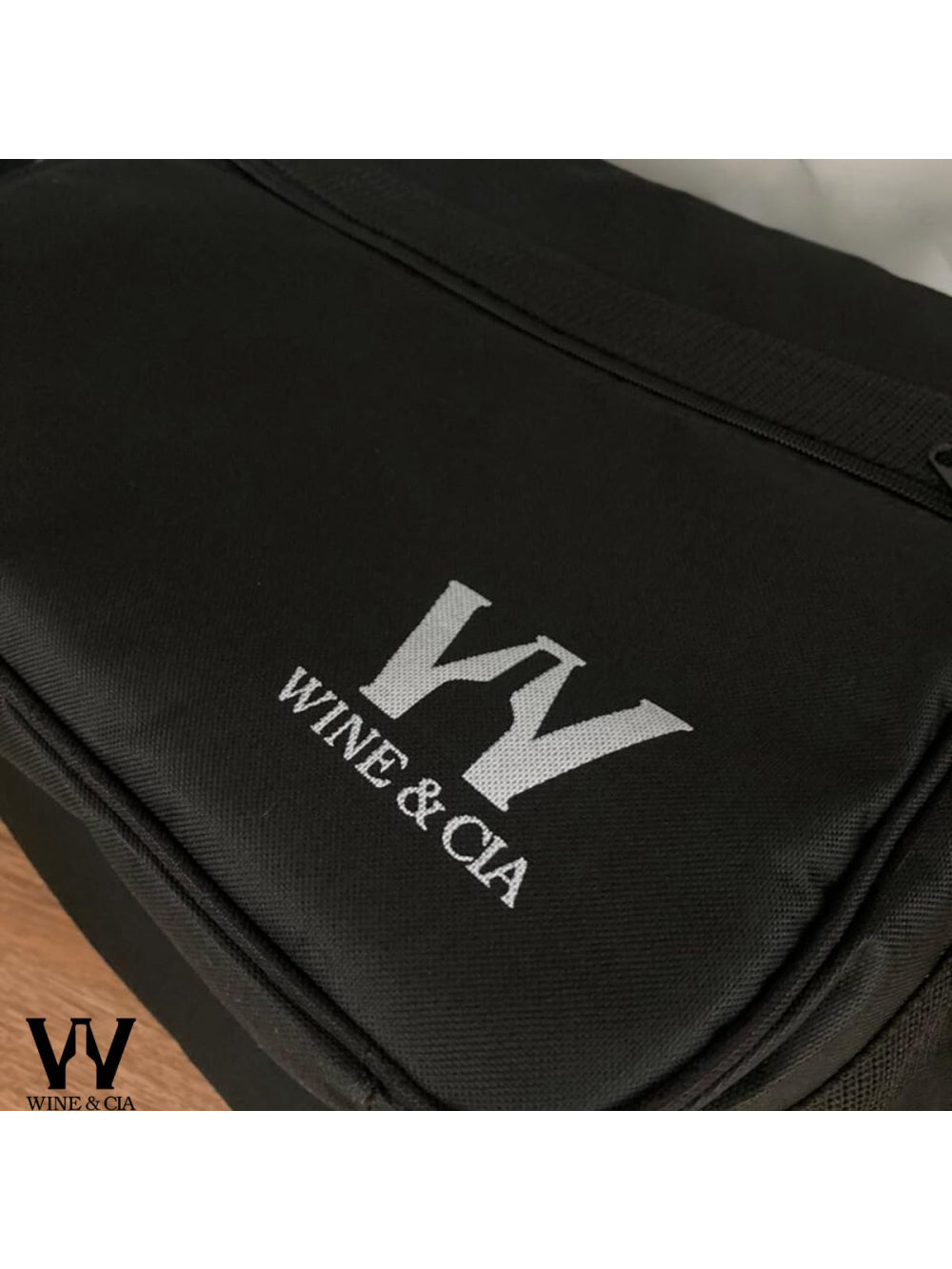 Mala Com Espuma Protetora EZ Trip Preto 4 Garrafas e 2 Taças